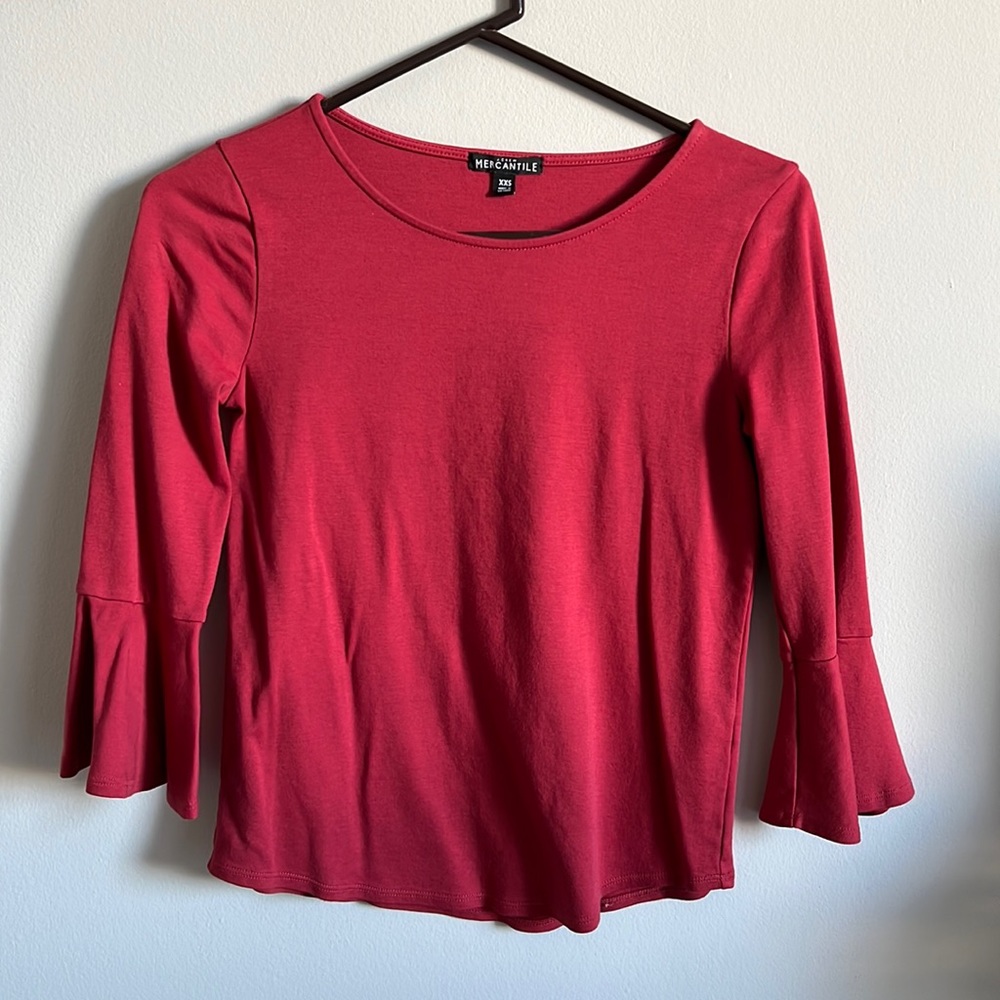 3/4 bell sleeve